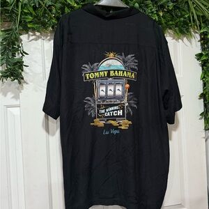 Mens Tommy Bahama XXL Black embroidered Hawaiian Vegas shirt the winning catch